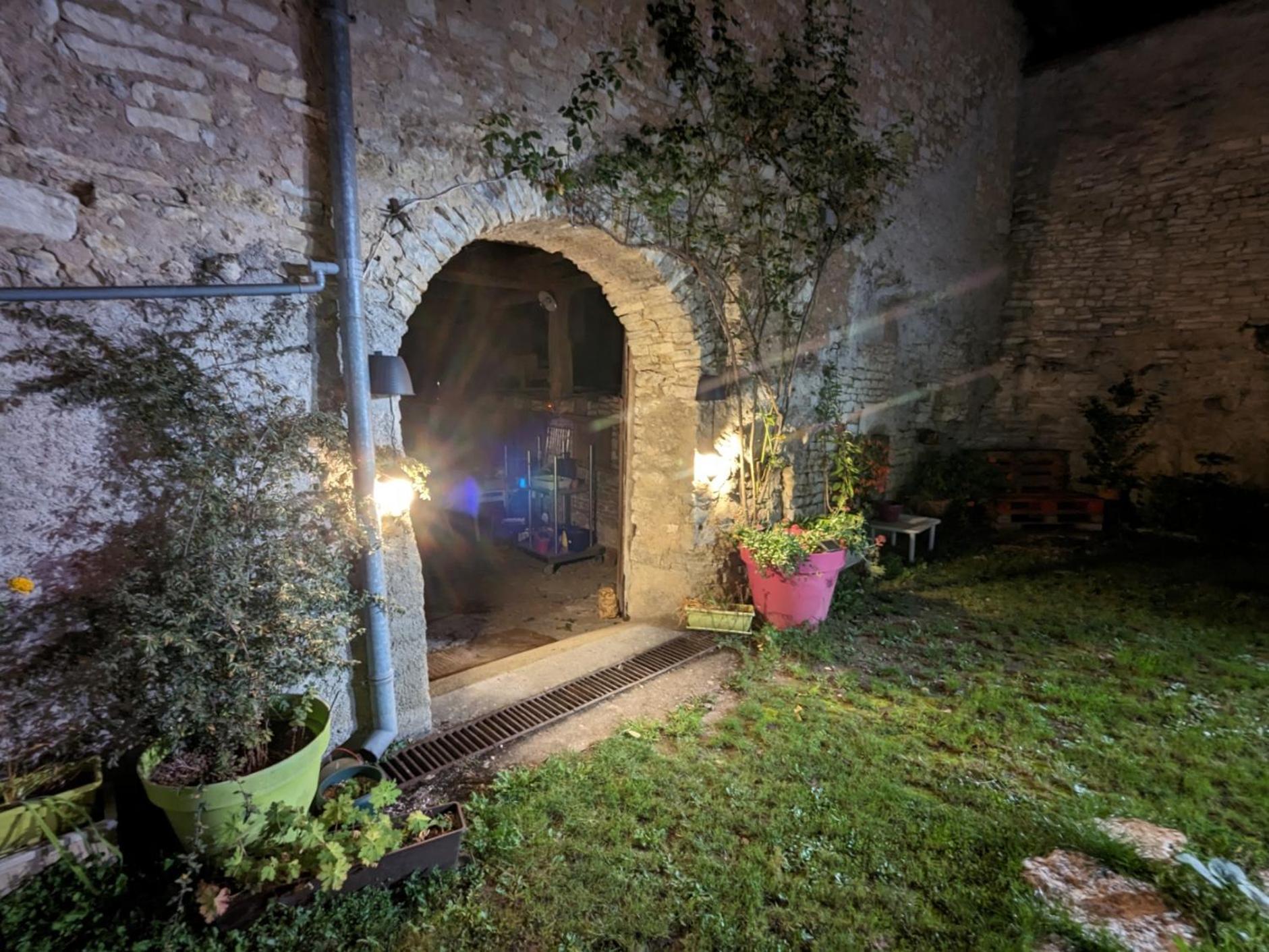 Bed and Breakfast Le P'Tit Relai Montbozon Esterno foto